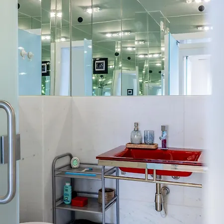 T2 With Unique Location Beachfront * Lagos