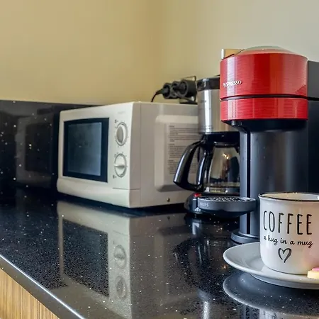 T2 With Unique Location Beachfront * לאגוּ‏ש