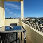T2 With Unique Location Beachfront Lägenhet